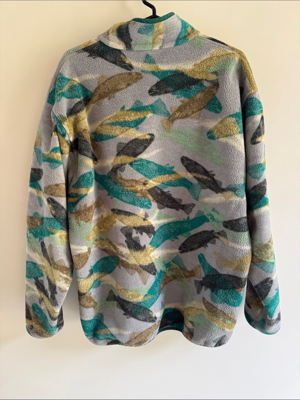 patagonia synchilla size large trout tails fish - Picture 4 of 4